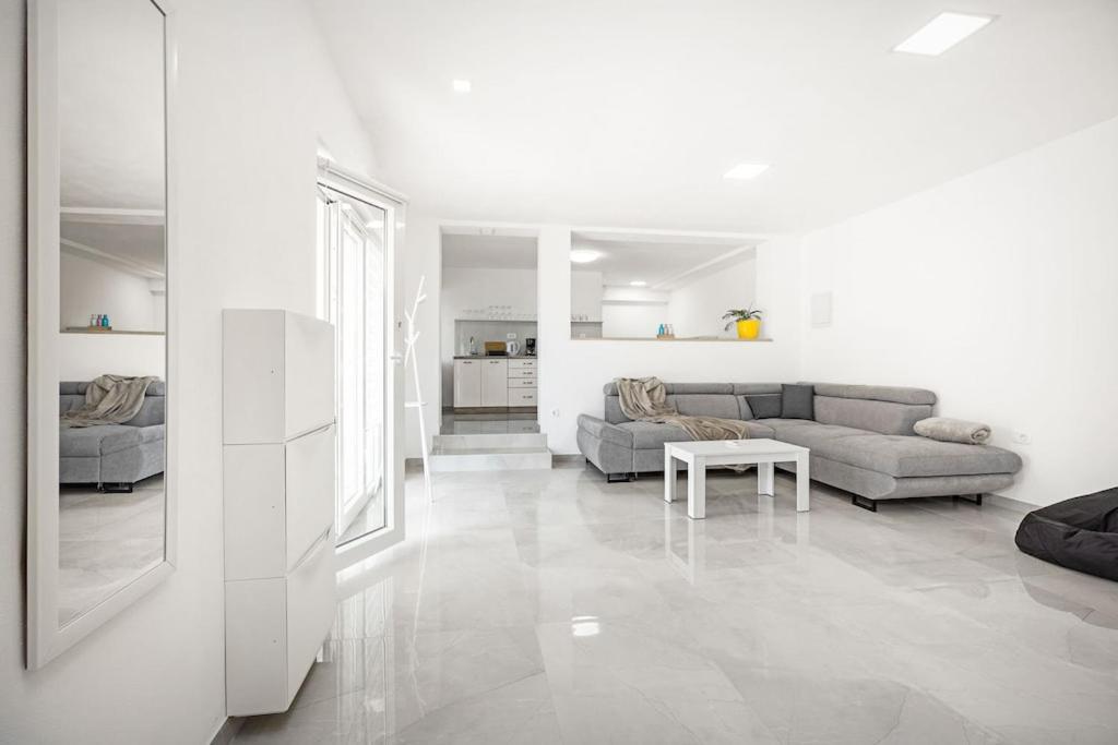 Apartment Olive Garden Near Pula 3 Km From Center And Only 4 Km From The Beach For 4 Persons Exteriér fotografie