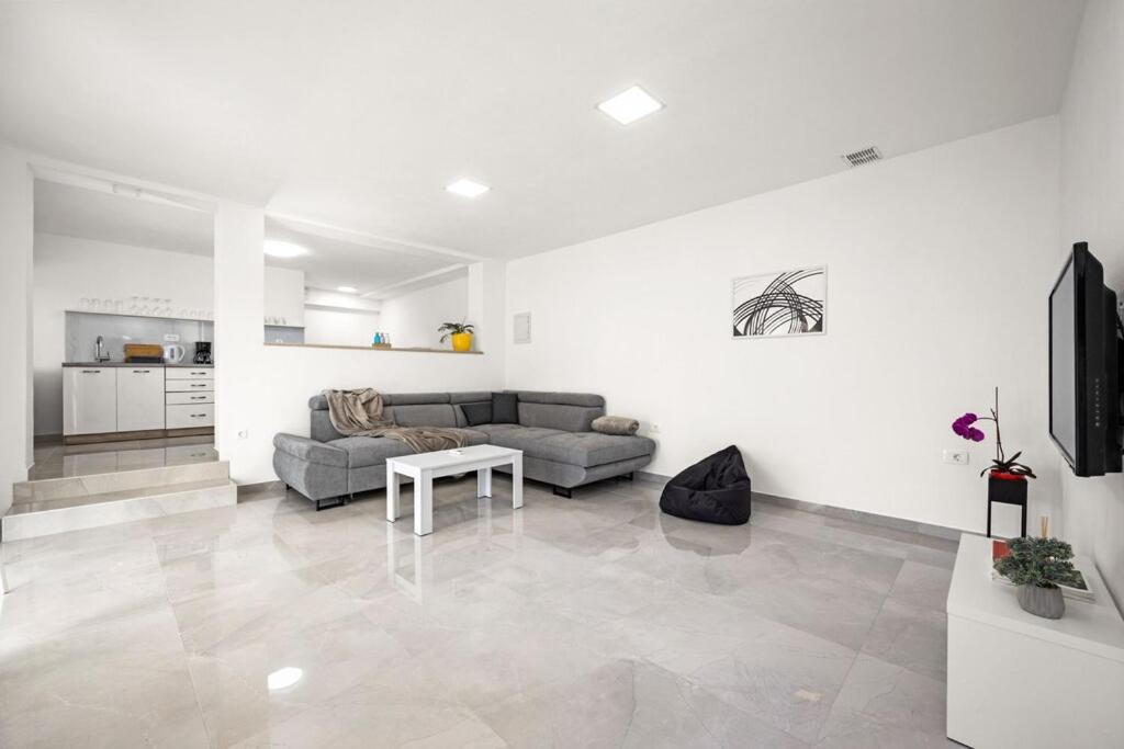 Apartment Olive Garden Near Pula 3 Km From Center And Only 4 Km From The Beach For 4 Persons Exteriér fotografie