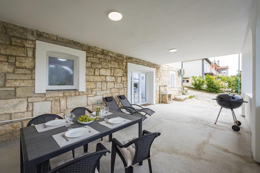 Apartment Olive Garden Near Pula 3 Km From Center And Only 4 Km From The Beach For 4 Persons Exteriér fotografie