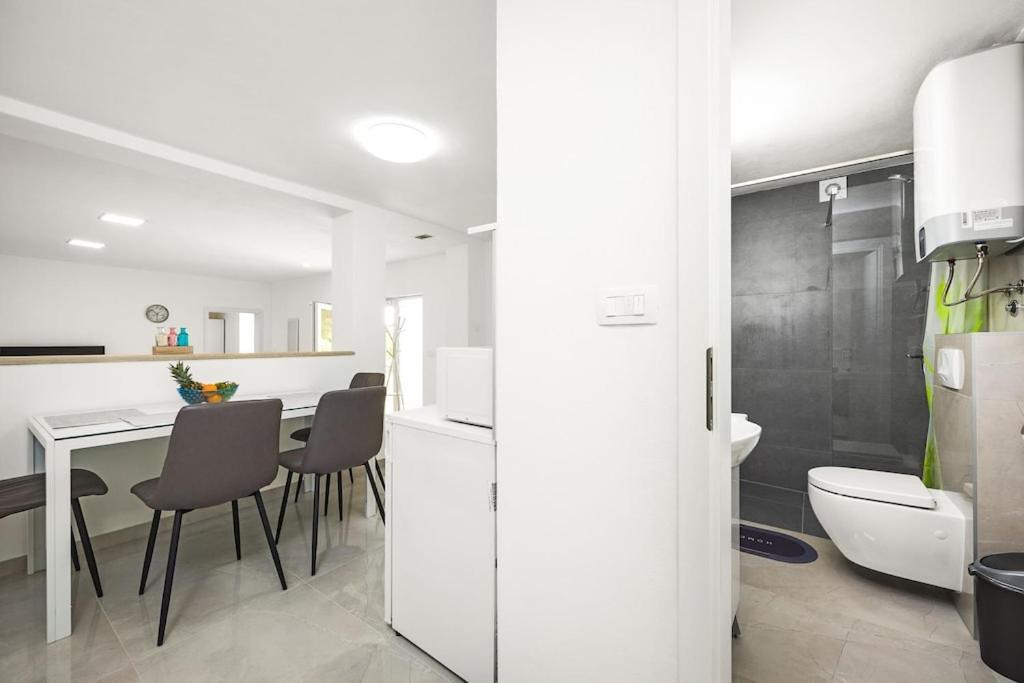 Apartment Olive Garden Near Pula 3 Km From Center And Only 4 Km From The Beach For 4 Persons Exteriér fotografie
